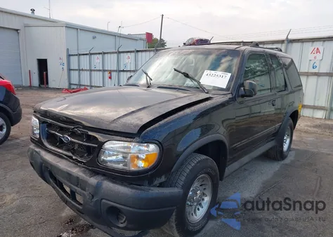 2000 Ford Explorer Sport из США, поврежденный, VIN 1FMYU60E3YUA30969